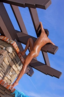 Layla in Souriante Errotica Archives