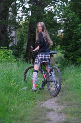 Bridgit A in Tour Erotic Beauty